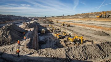 Разработка грунта котлована